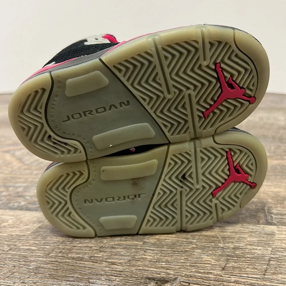 Nike Air Jordan’s 811123-009 Size 6C